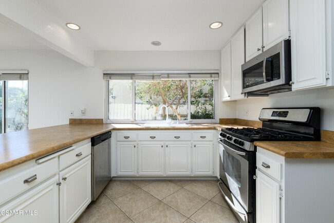 Building Photo - 2872 E Panamint Ct