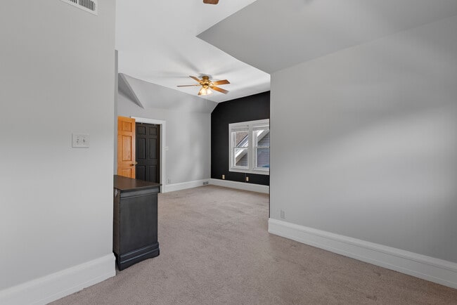 Building Photo - 1511 N 52nd St