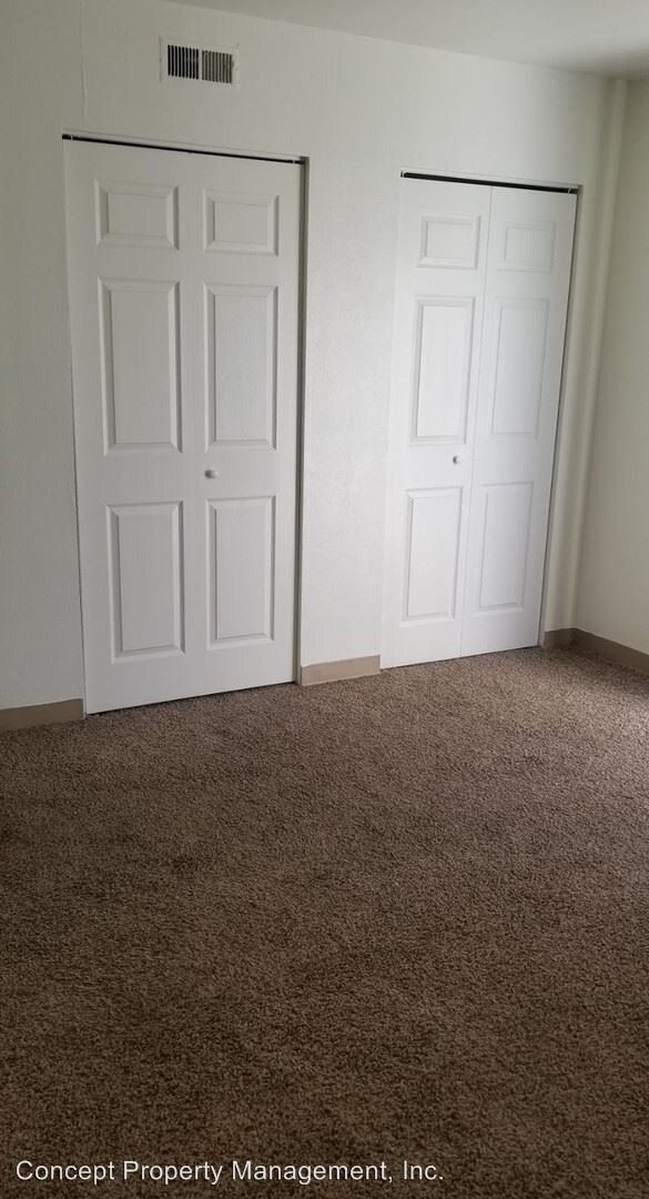 Building Photo - 435 E Warnock Ave