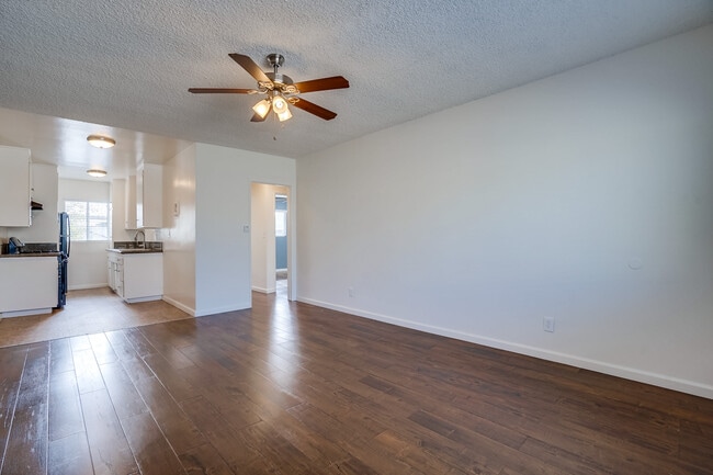Building Photo - 6803 Brynhurst Ave