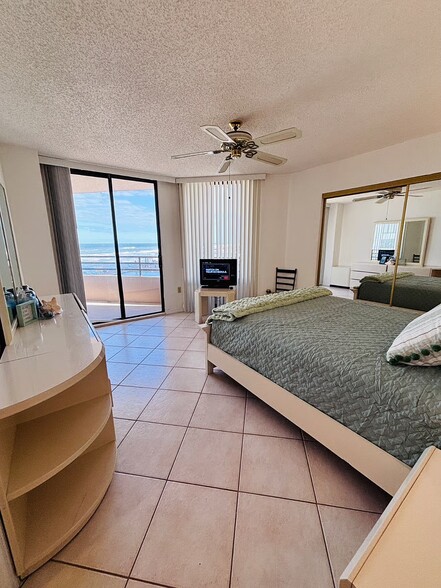 Building Photo - 3023 S Atlantic Ave