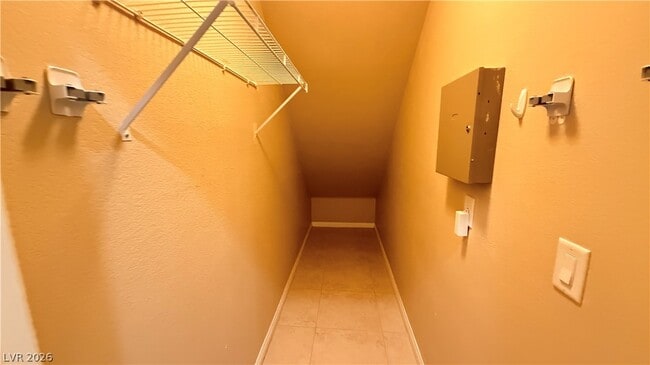 Building Photo - 3024 Paladi Ave