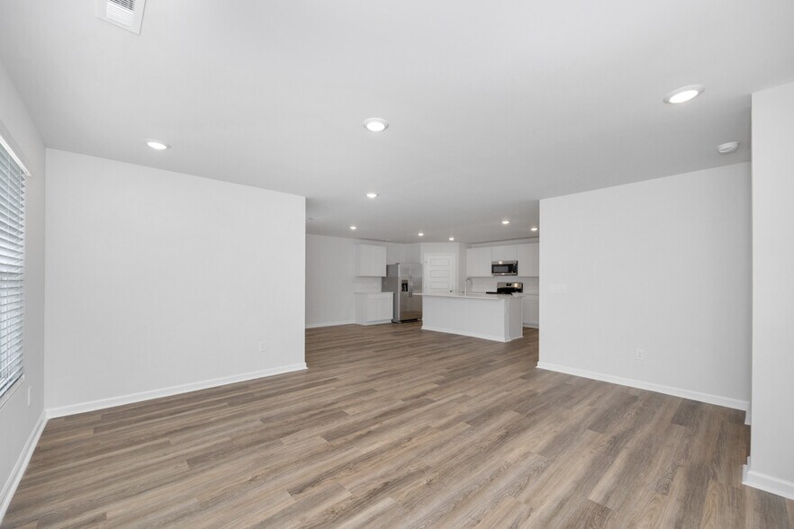 Building Photo - 128 Wellspring Rd