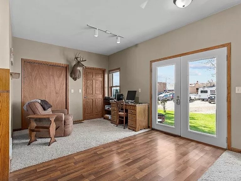 Building Photo - 225 Prospect St