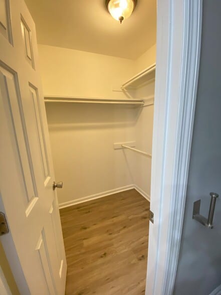 Building Photo - 8625 Leatherwood Trl