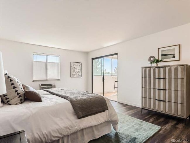 Primary Photo - 7420 E Quincy Ave