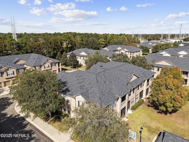 Building Photo - 12301 Kernan Forest Blvd