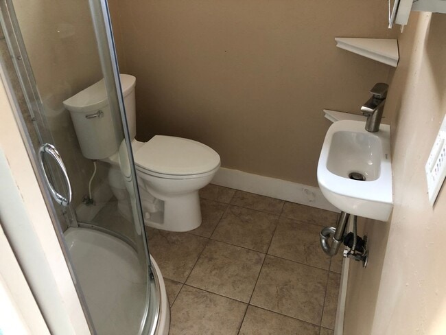 Building Photo - Newer tiny home in Harrisburg, OR!