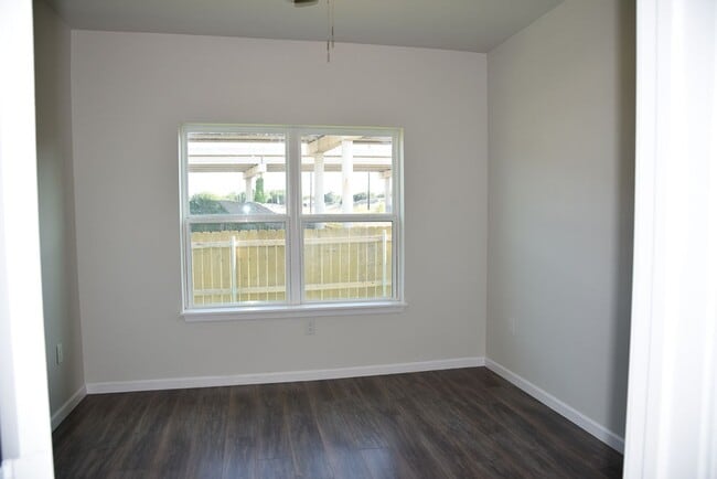 Building Photo - 3/2/2 New Build Duplex