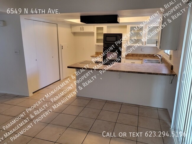 Building Photo - 6549 N 44th Ave