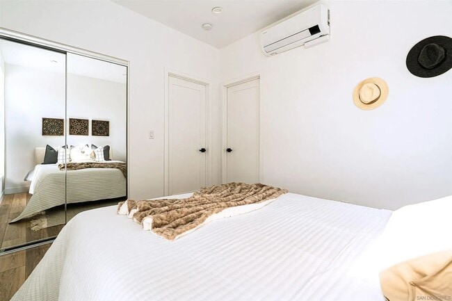 Building Photo - 2945 B. St