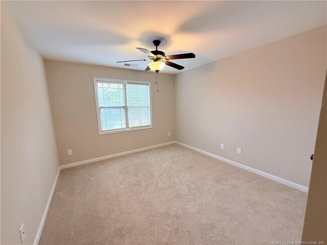 Building Photo - 171 Cedar Ln