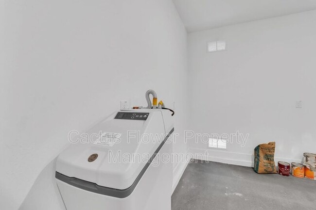 Building Photo - 13281 W Crimson Ter