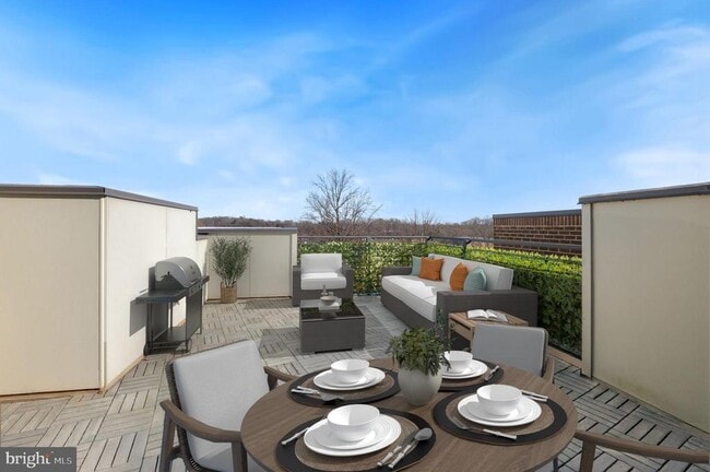 Building Photo - 16560 Crabbs Branch Way