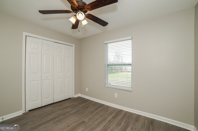 Building Photo - 21 Grist Mill Lane