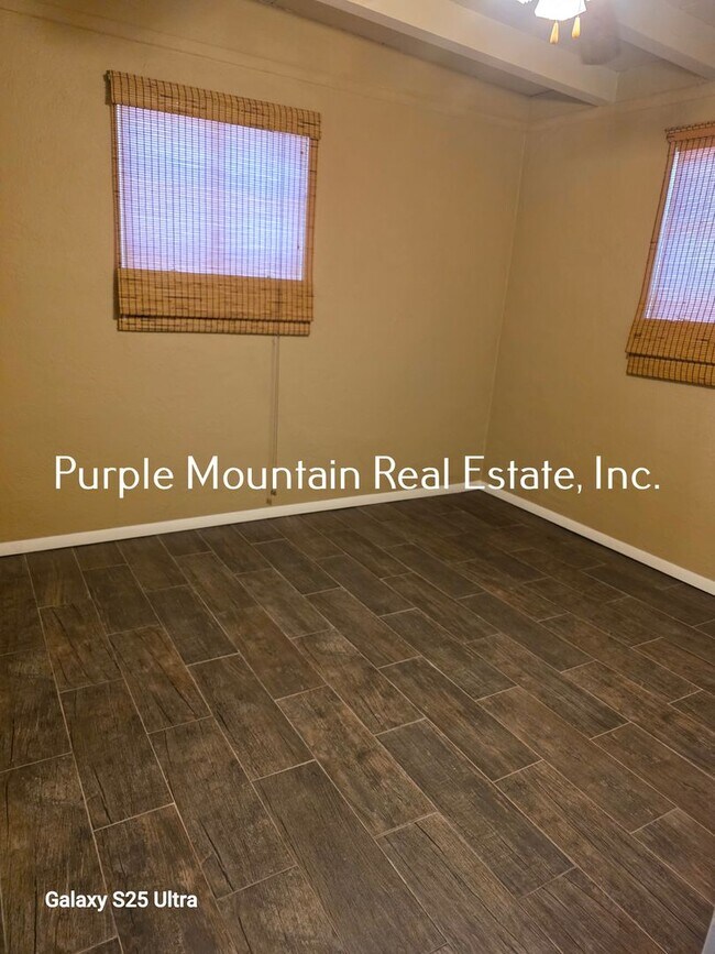 Building Photo - 1429 Walden Dr