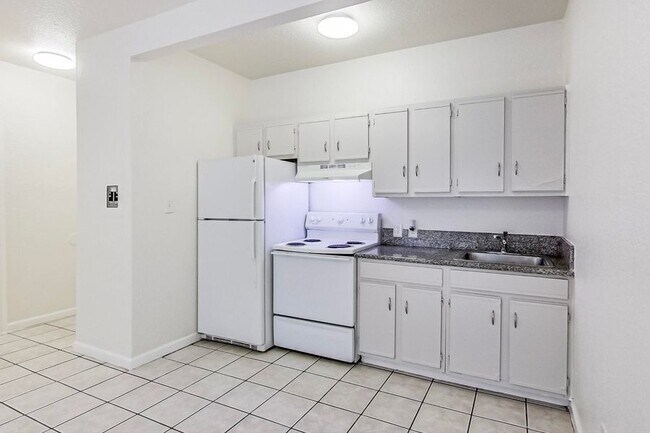 Building Photo - 1707 36th Ave