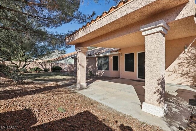 Building Photo - 7501 Bush Garden Ave