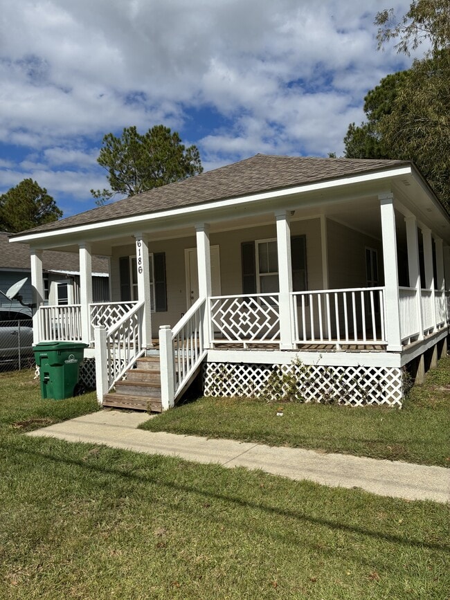 Building Photo - 6186 W Grenada St