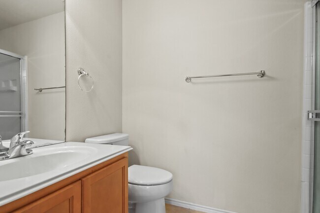Building Photo - 23611 Wildwood Green Way