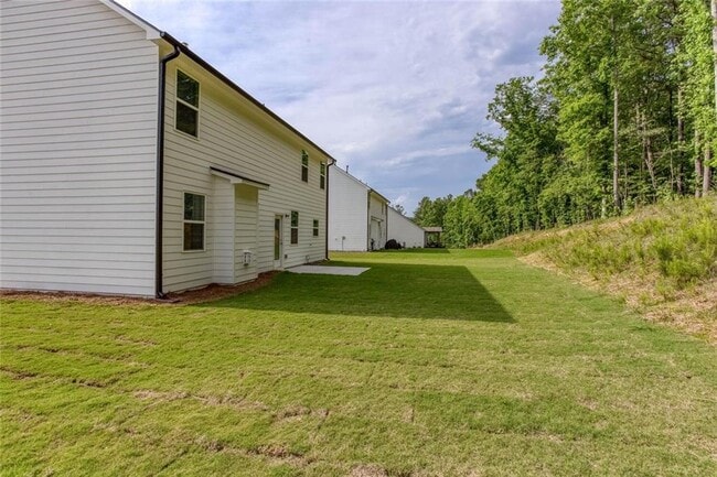 Building Photo - 590 River Run Dr