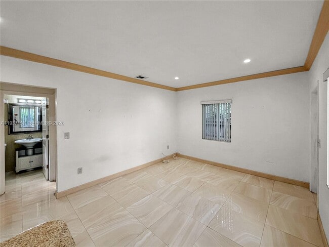 Building Photo - 426 NE 77th St