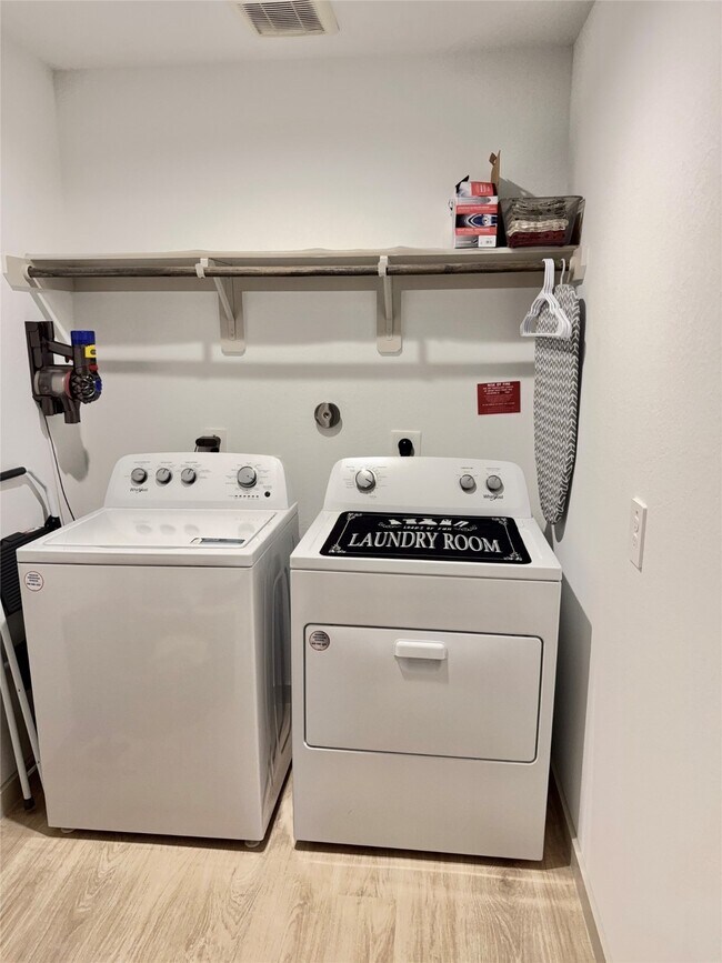 Building Photo - 4251 Big Frk Ct