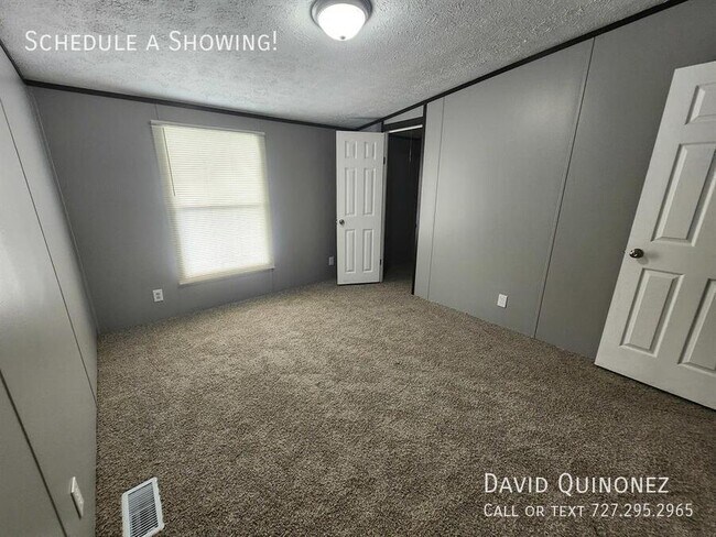 Building Photo - 4614 E Old Trail Rd