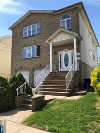 Building Photo - 504 2nd