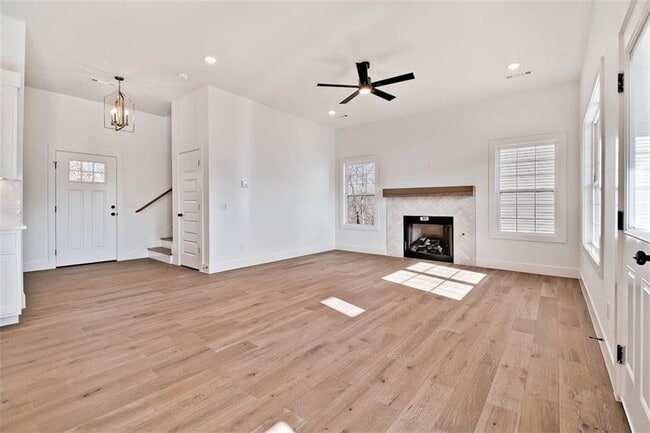 Building Photo - 20 S Kirby Dr