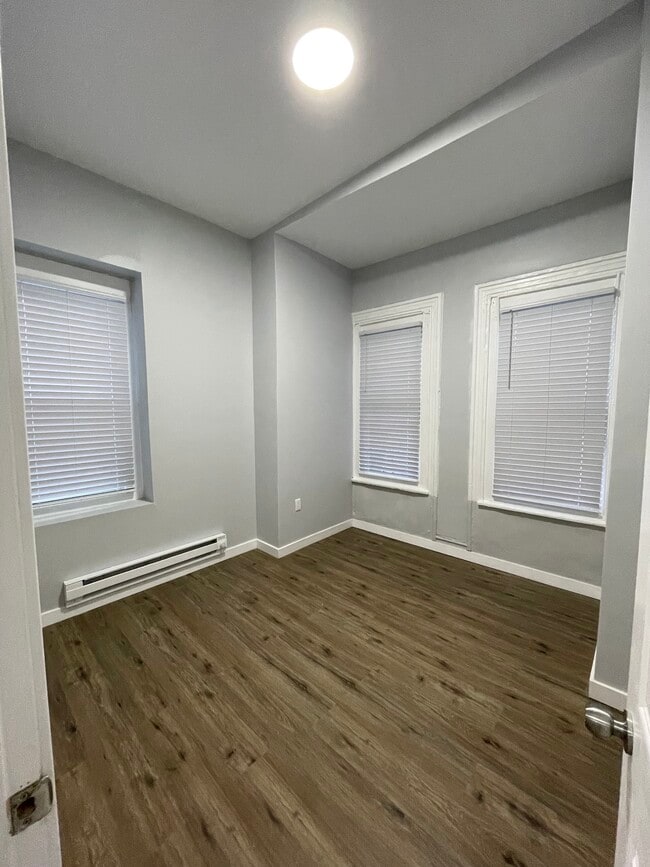 Building Photo - 2260 N 16th St