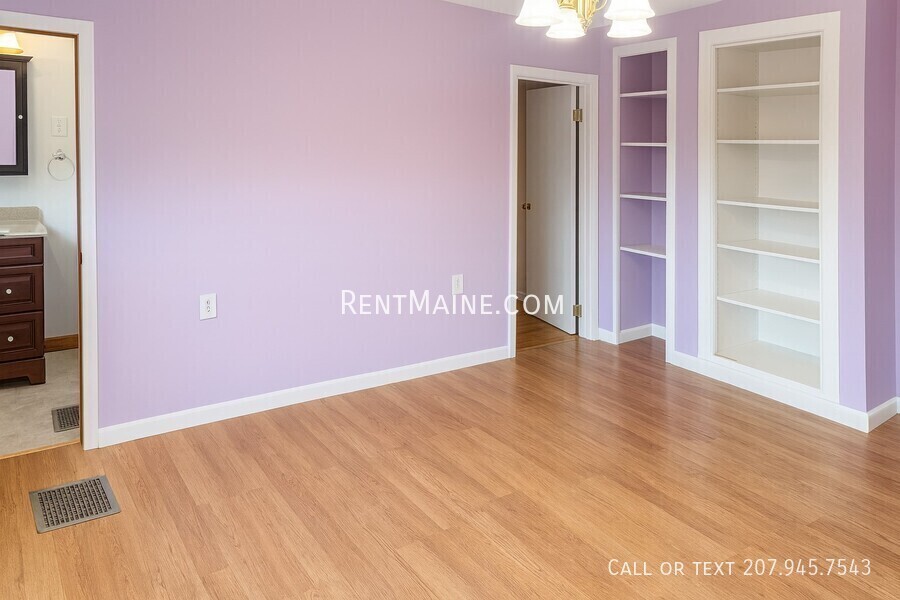 Building Photo - 619 Main Rd