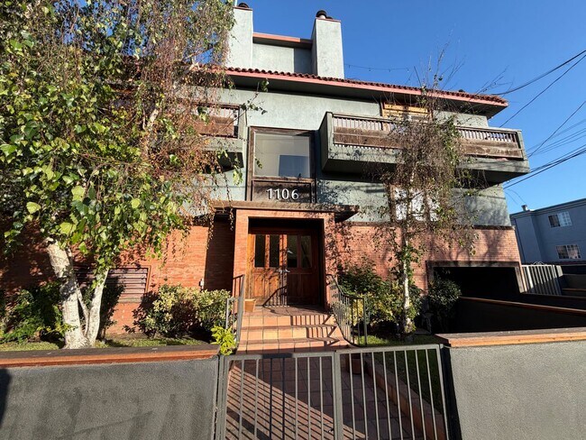 Building Photo - 1106 Harrison Ave