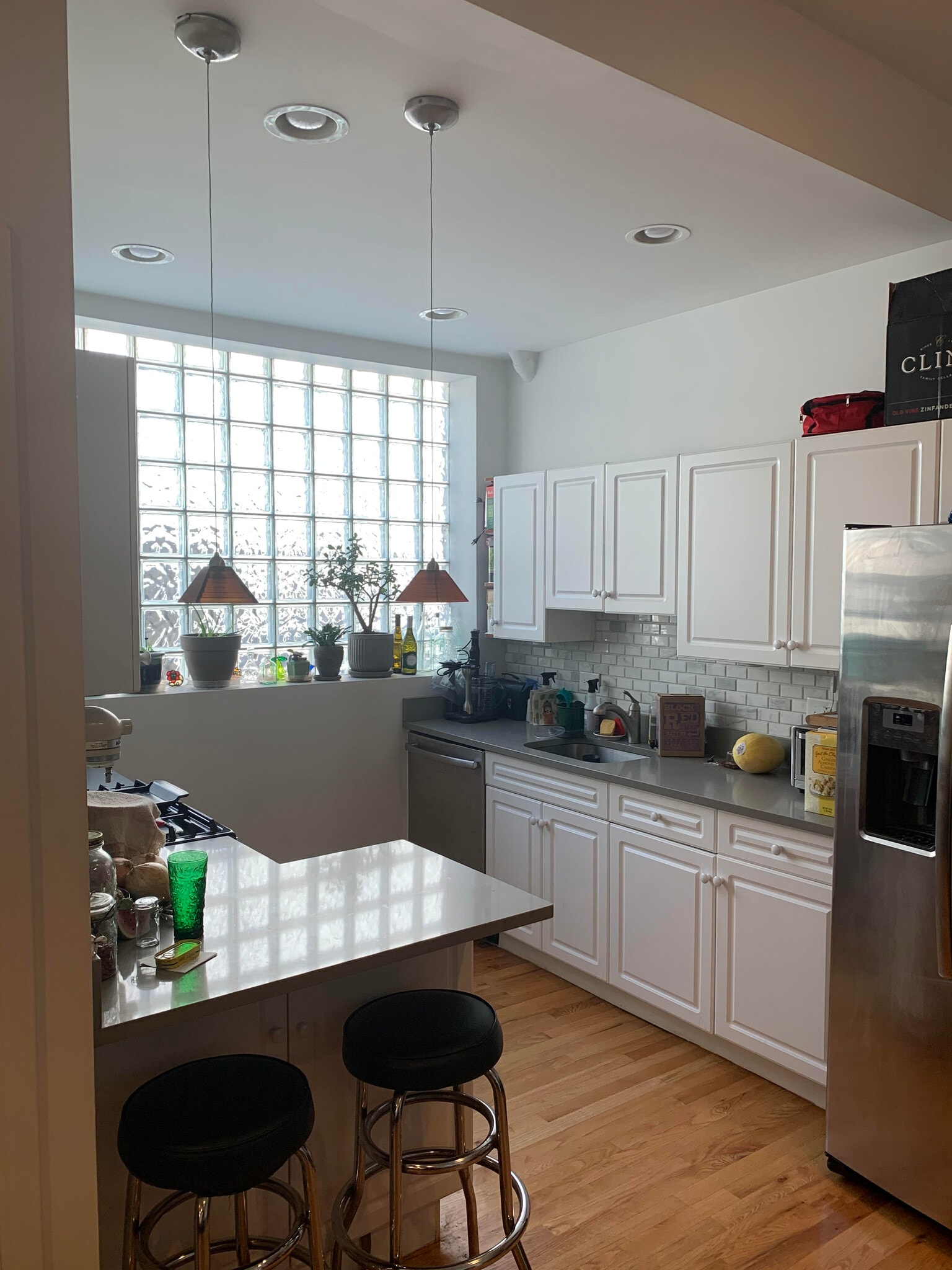 Building Photo - 1116 N Hermitage Ave