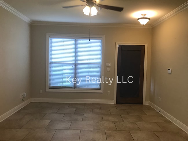 Building Photo - 5209 Rue De Chateau