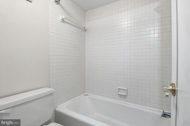 Building Photo - 3709 S George Mason Dr