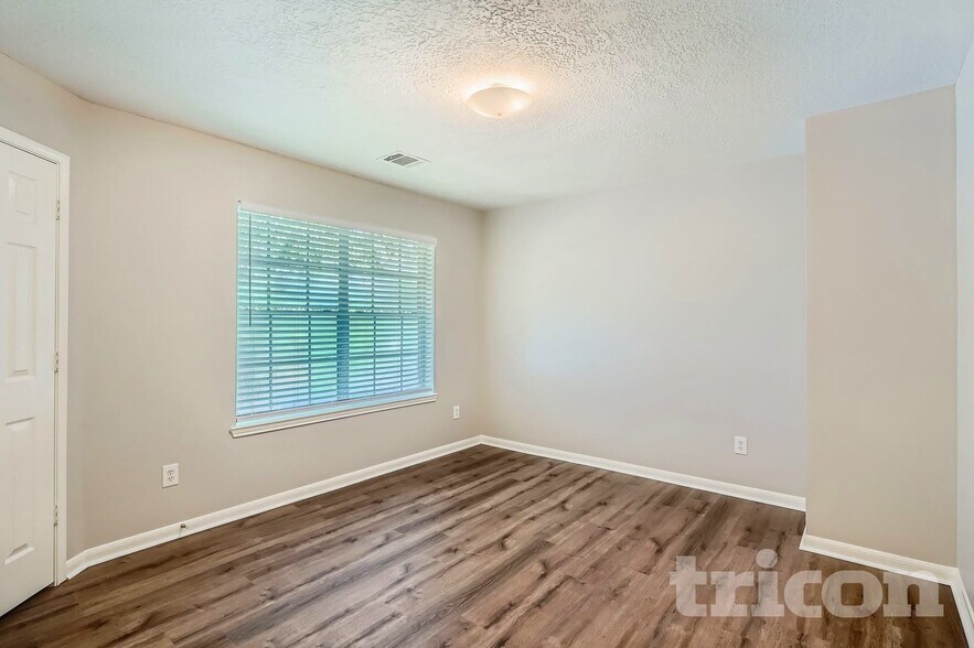 Building Photo - 4831 Preston Trail Ln