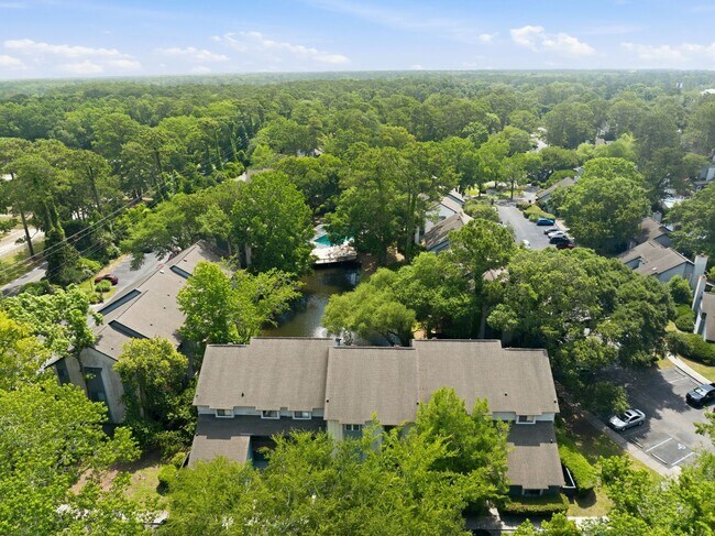 Building Photo - 1161 Shadow Lake Cir