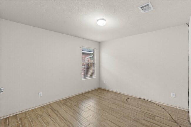 Building Photo - 2518 Montana Blue Dr