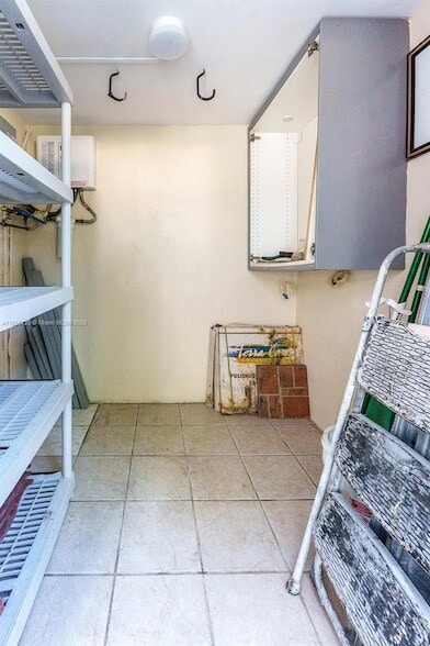 Building Photo - 1462 Springside Dr