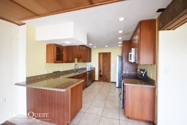 Building Photo - Large 4BR/2.5BA Home with a View!  $3600/mo