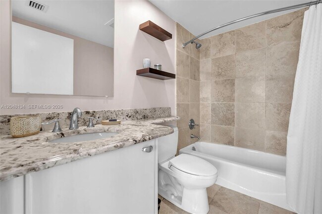 Building Photo - 333 Las Olas Way