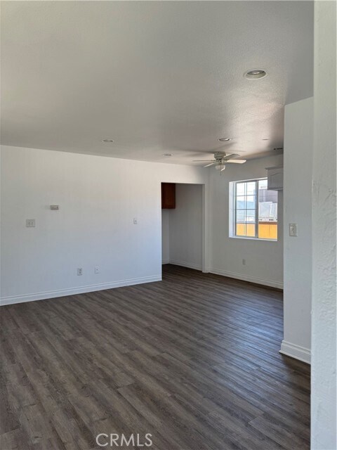 Building Photo - 2710 W 54th St