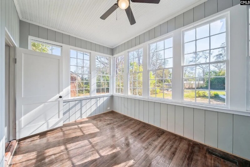 Building Photo - 1957 Broughton St