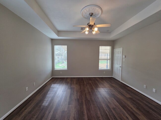 Building Photo - 20782 Oakhurst Trails Dr