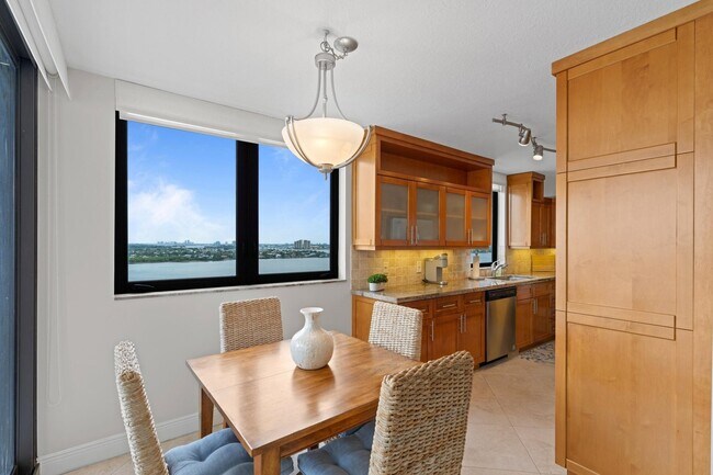 Building Photo - 5380 N Ocean Dr