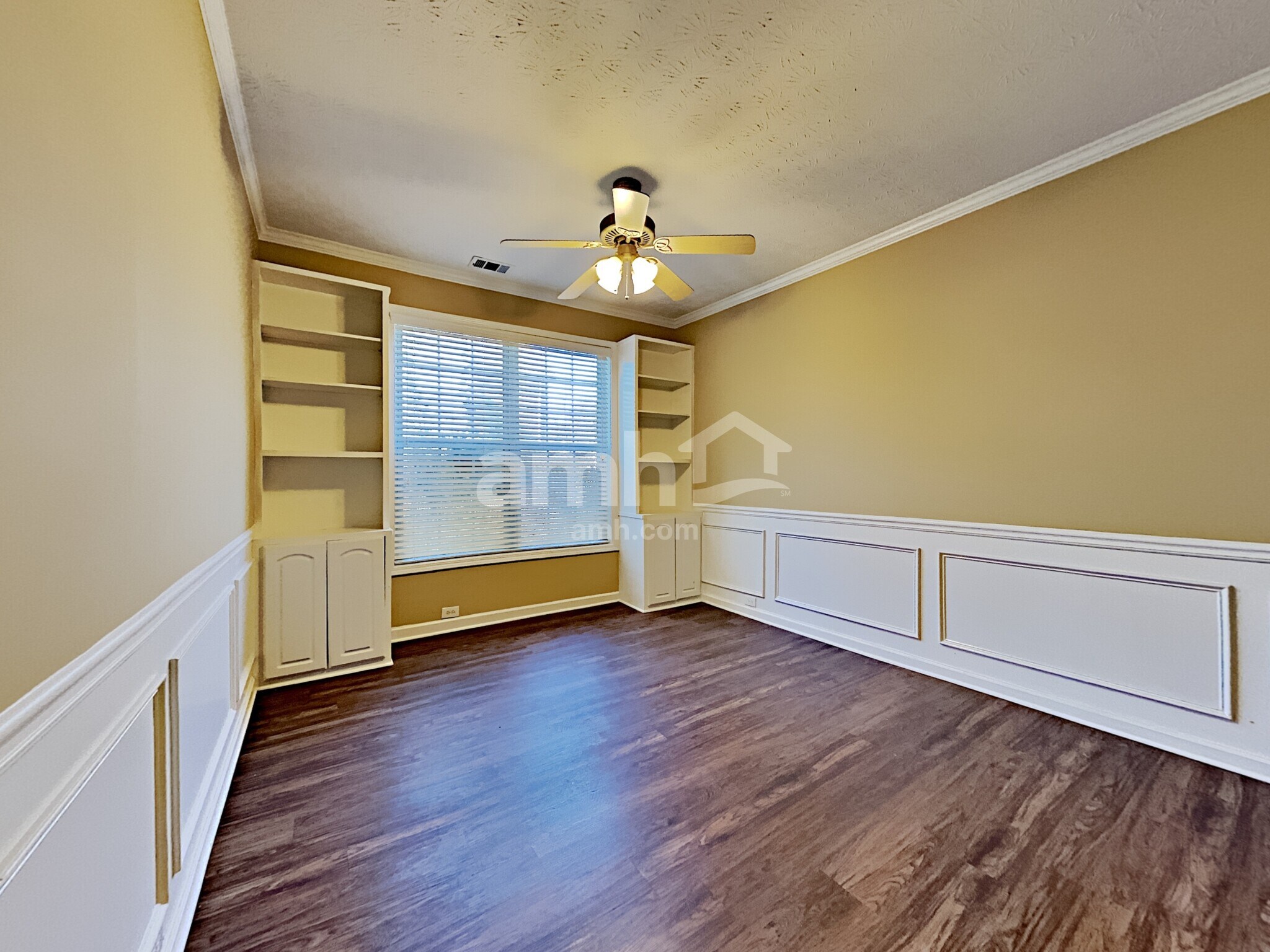 Building Photo - 2355 Kirkstone Dr