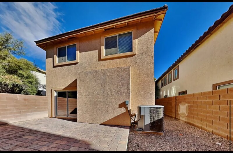 Building Photo - 6323 Blushing Willow St