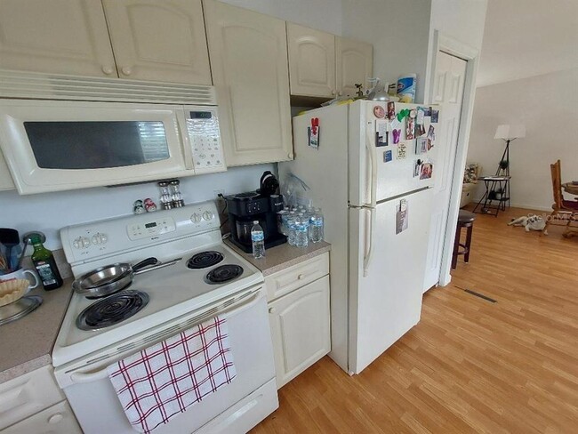 Building Photo - 1000 SW 44th Blvd