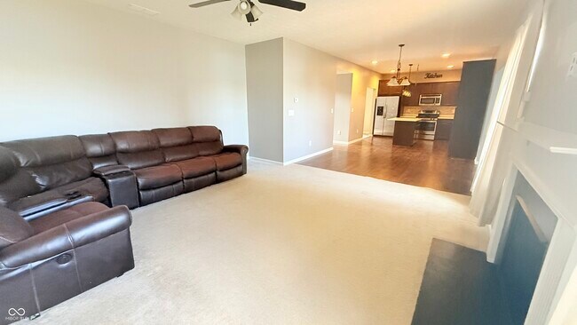 Building Photo - 4674 W Chert Dr